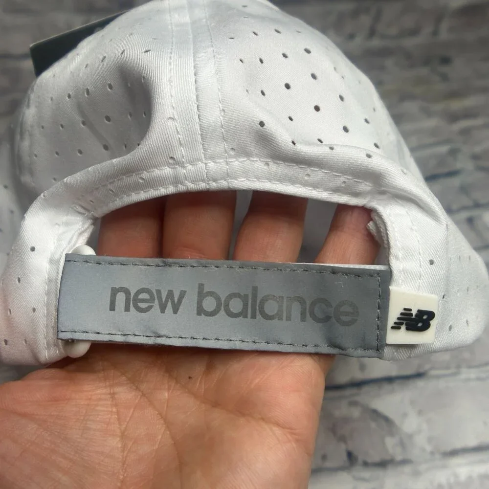 NWT New Balance Men's 6 Panel Pro Run Hat One Size (WHITE) (LAH41002)